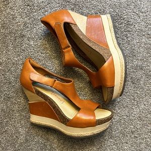 Women's Tan Wedge Sandals